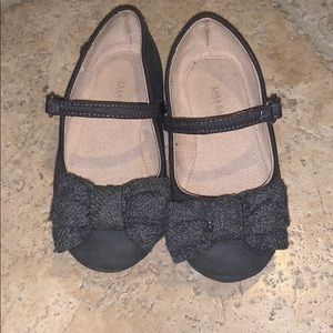 Zara baby gray size 22 maryjane flats with bow